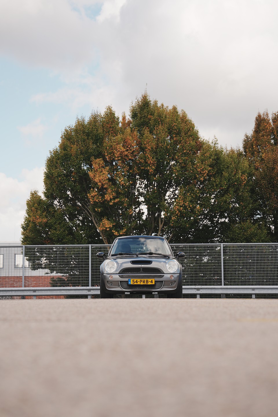 MINI Cooper S R53 recht van voren