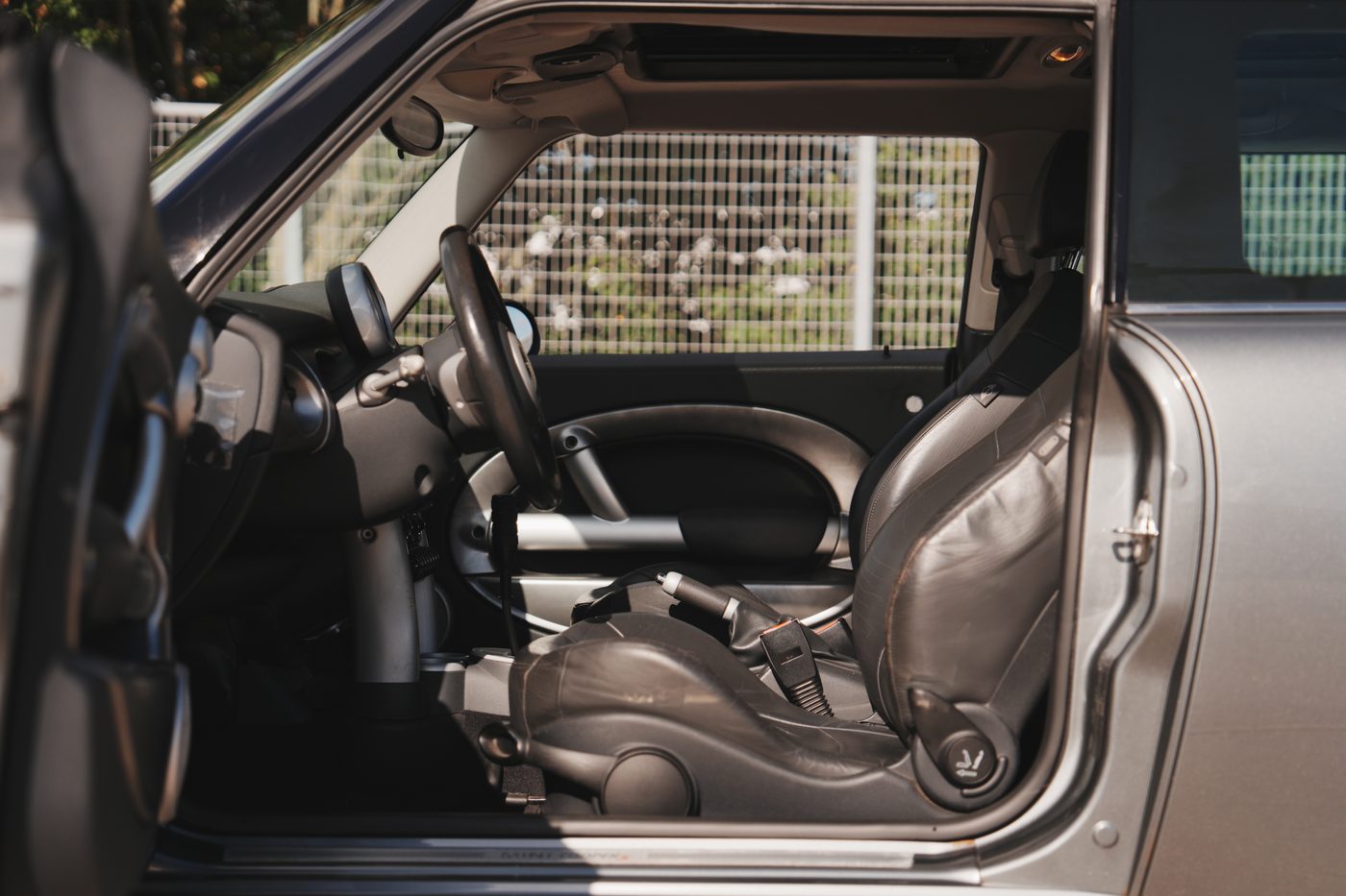 Voorstoelen van de MINI Cooper S R53