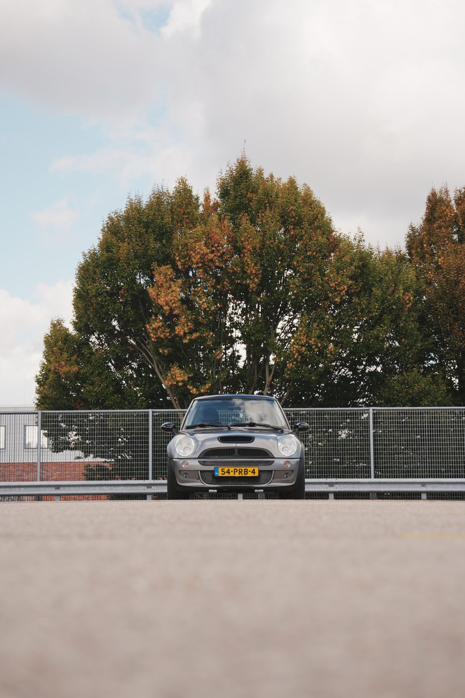 MINI Cooper S R53 recht van voren